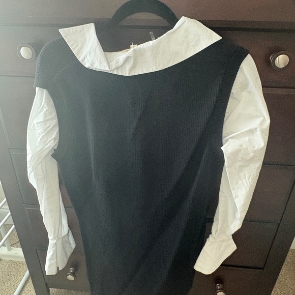 Size Small Black Elan Sweater Dress with Collared Shirt Detail - Picture 3 of 3